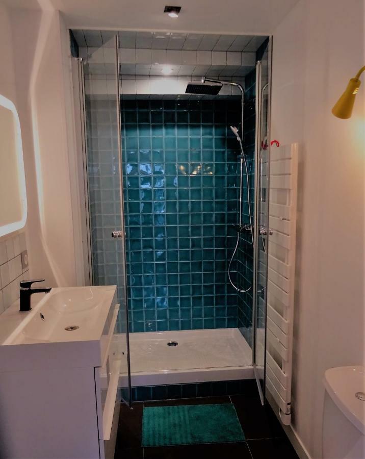 Appartement Spacieux Avec Une Vue Sur Tours Luaran gambar