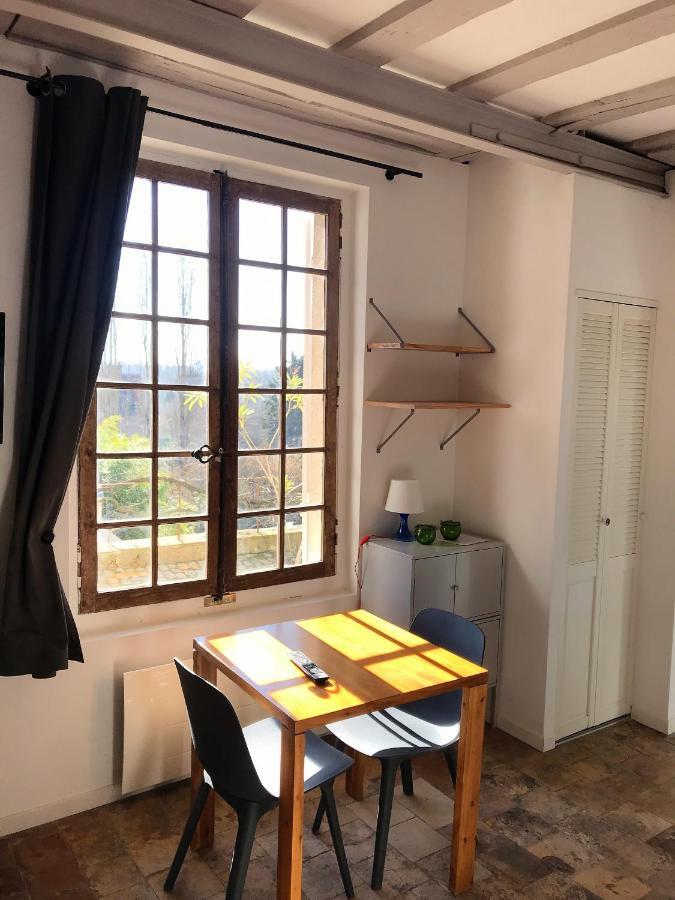 Appartement Spacieux Avec Une Vue Sur Tours Luaran gambar